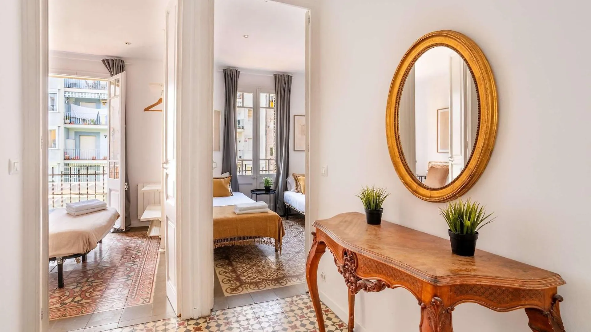 Apartment Sagrada Familia- Emblematic And Charming Catalan Home Barcelona Spain